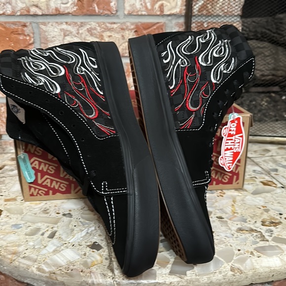 Vans Comfy Cush Ignition black black embroidered flames - Picture 4 of 9